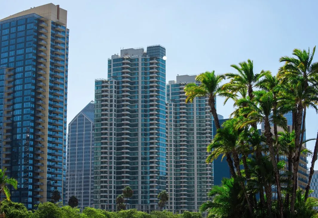 off-plan vs ready property in Dubai